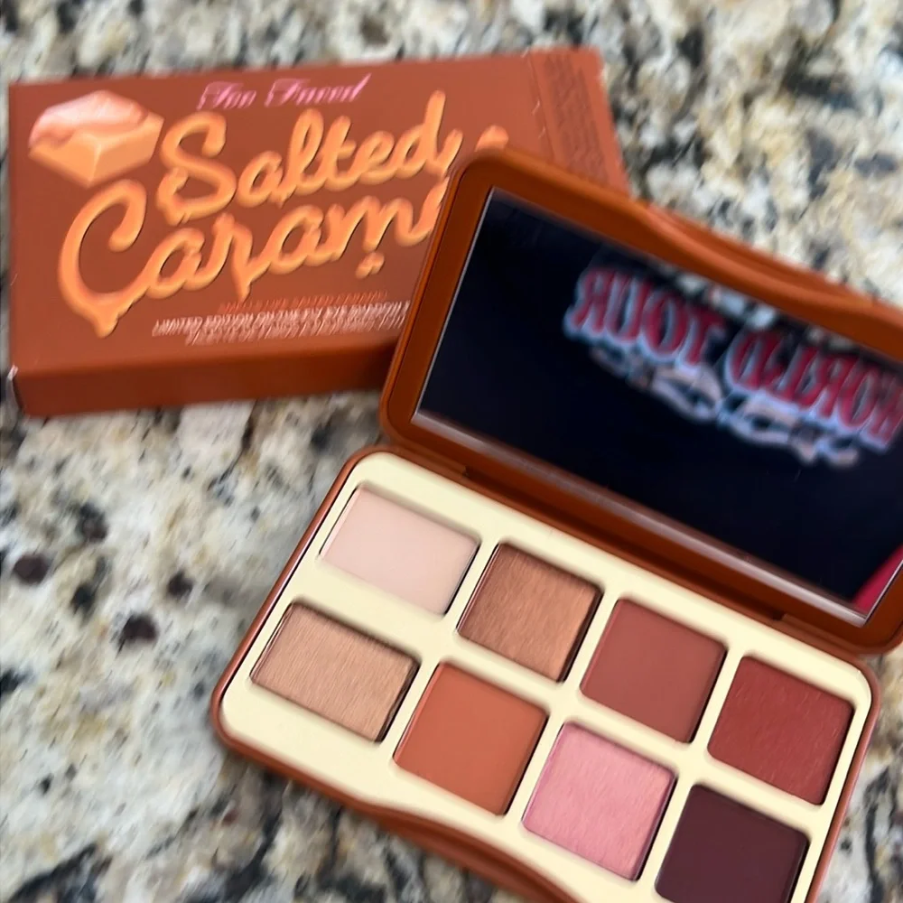 🍭🌙Too Faced Salted Caramel Palette